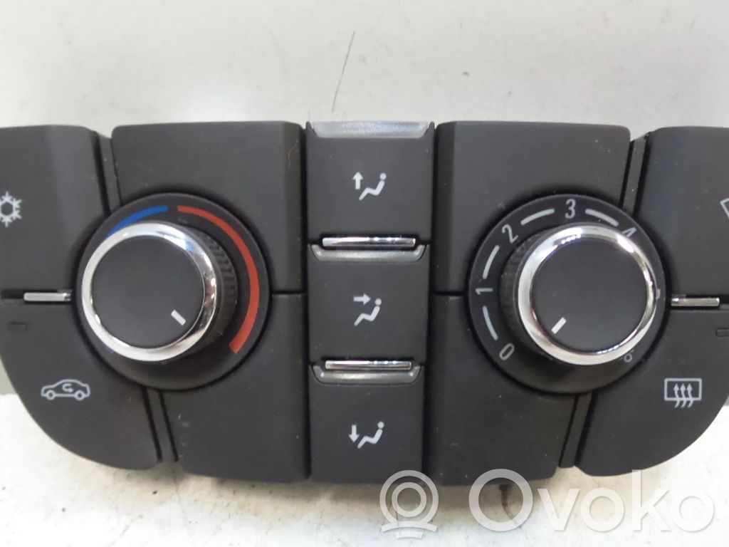 Opel Astra J Centralina del climatizzatore 
