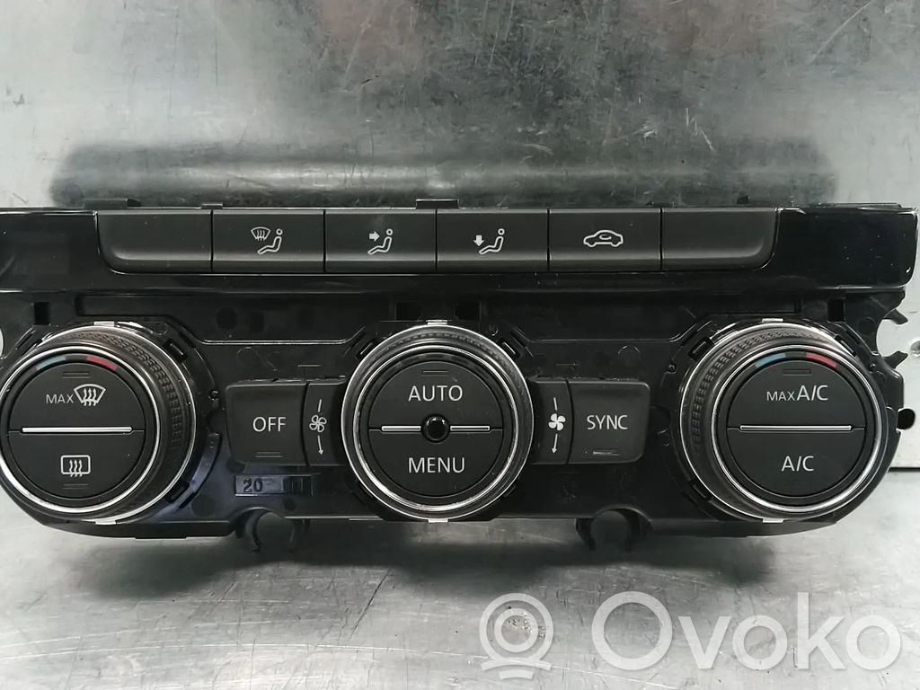Volkswagen Golf VII Panel klimatyzacji 
