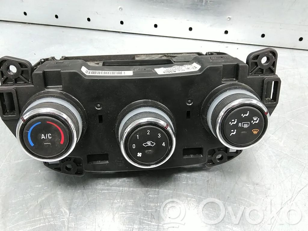 Opel Karl Climate control unit 