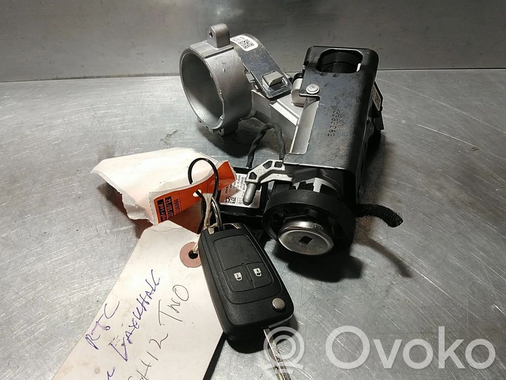 Opel Insignia A Virtalukon kytkin 