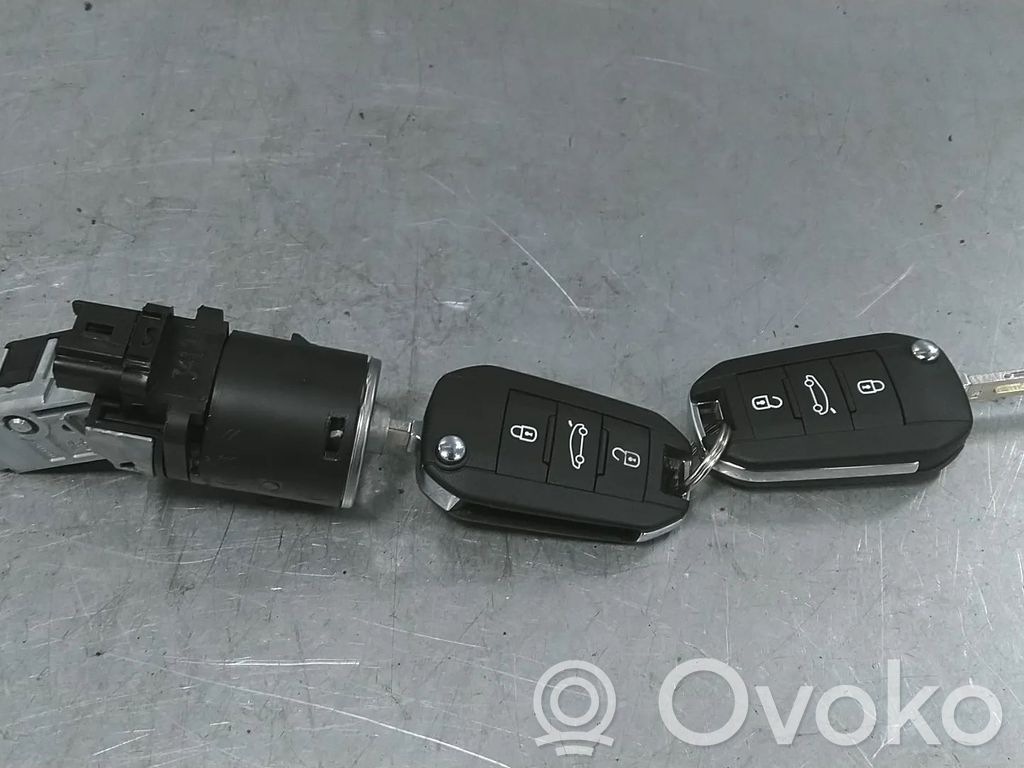 Opel Corsa F Virtalukon kytkin 