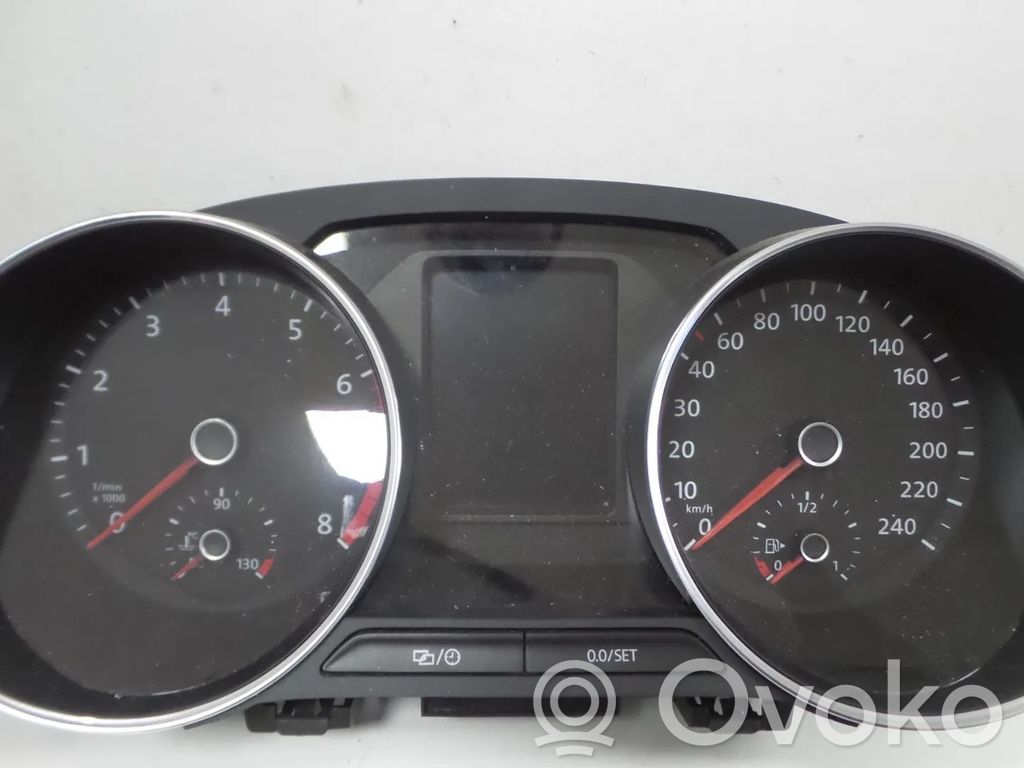 Volkswagen Polo V 6R Vitezometru (grup de instrumente) 