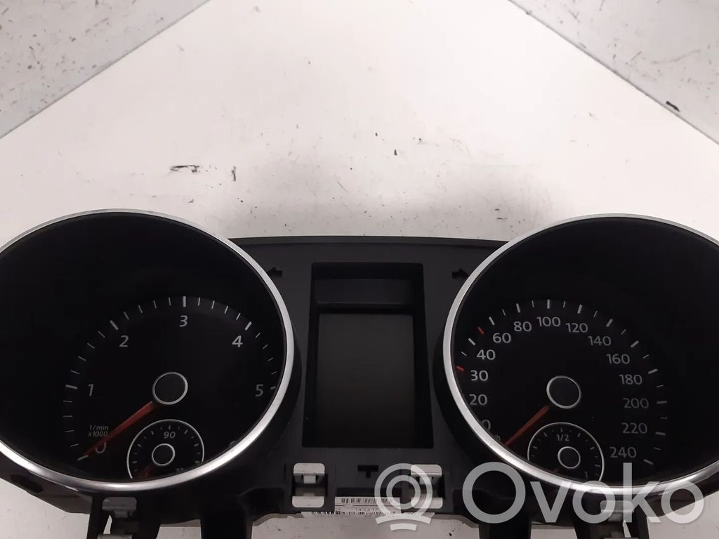 Volkswagen Golf VI Tachimetro (quadro strumenti)