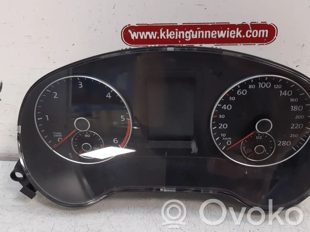Volkswagen Jetta VI Compteur de vitesse tableau de bord