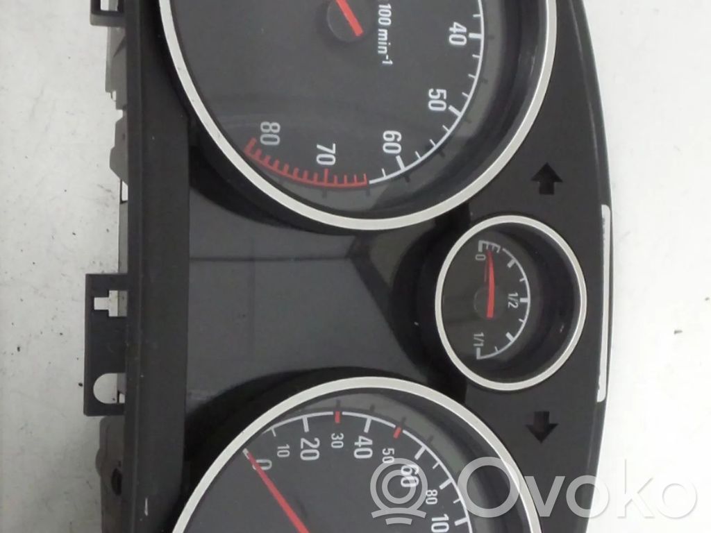 Opel Astra H Velocímetro (tablero de instrumentos) 