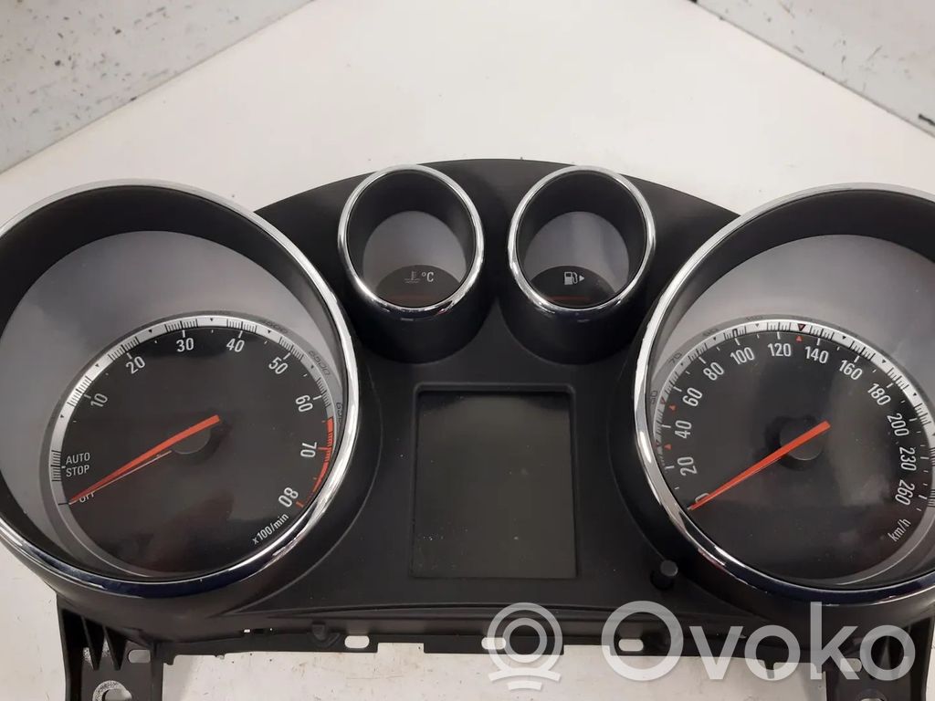 Opel Insignia A Vitezometru (grup de instrumente) 