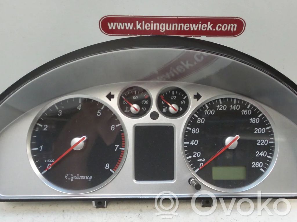 Ford Galaxy Geschwindigkeitsmesser Cockpit 