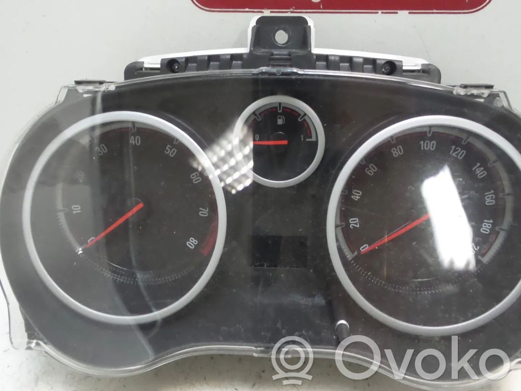 Opel Corsa D Nopeusmittari (mittaristo) 
