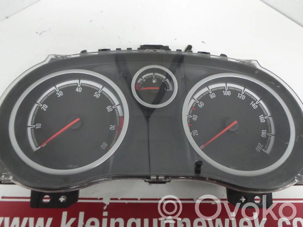 Opel Corsa D Nopeusmittari (mittaristo) 
