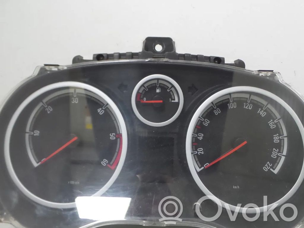 Opel Corsa D Velocímetro (tablero de instrumentos) 