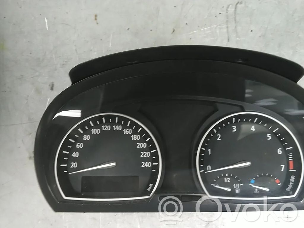 BMW X3 E83 Speedometer (instrument cluster) 