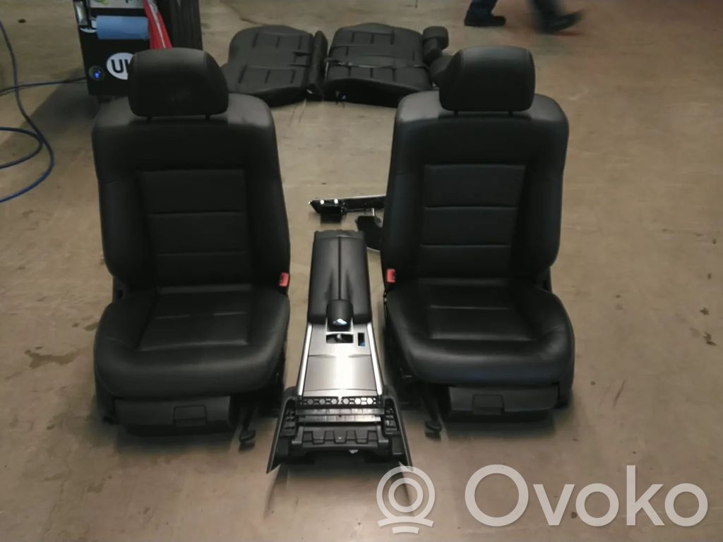 Interior set