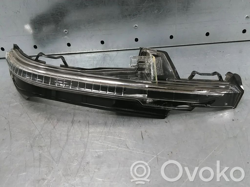 Audi Q7 4M Front door wing mirror part 