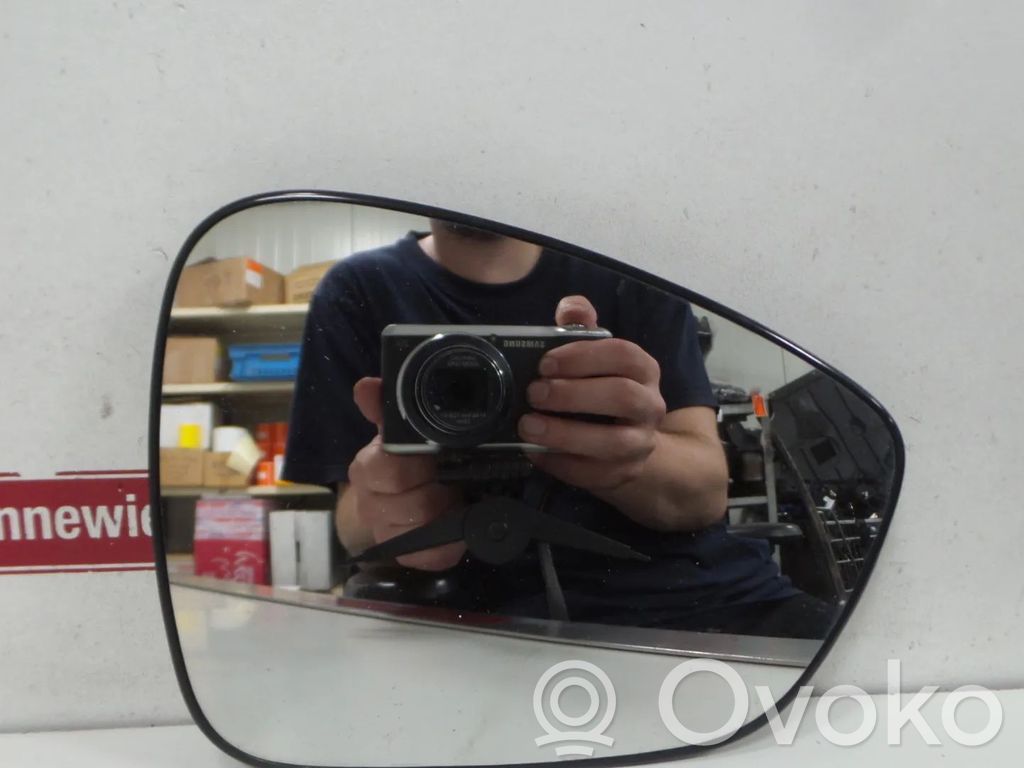Opel Crossland X Sivupeilin lasi 