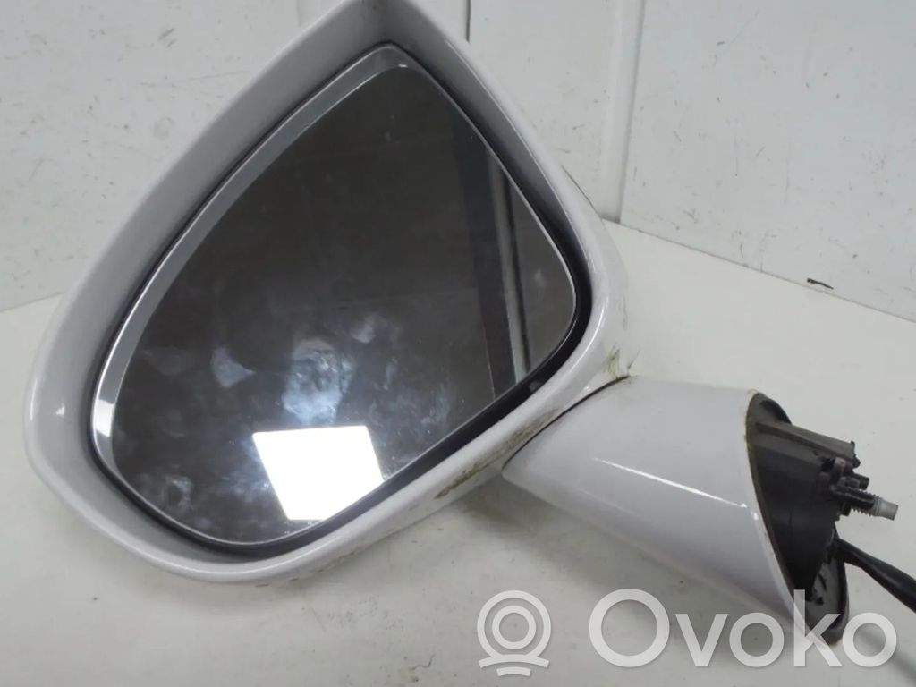 Opel Meriva B Front door electric wing mirror 