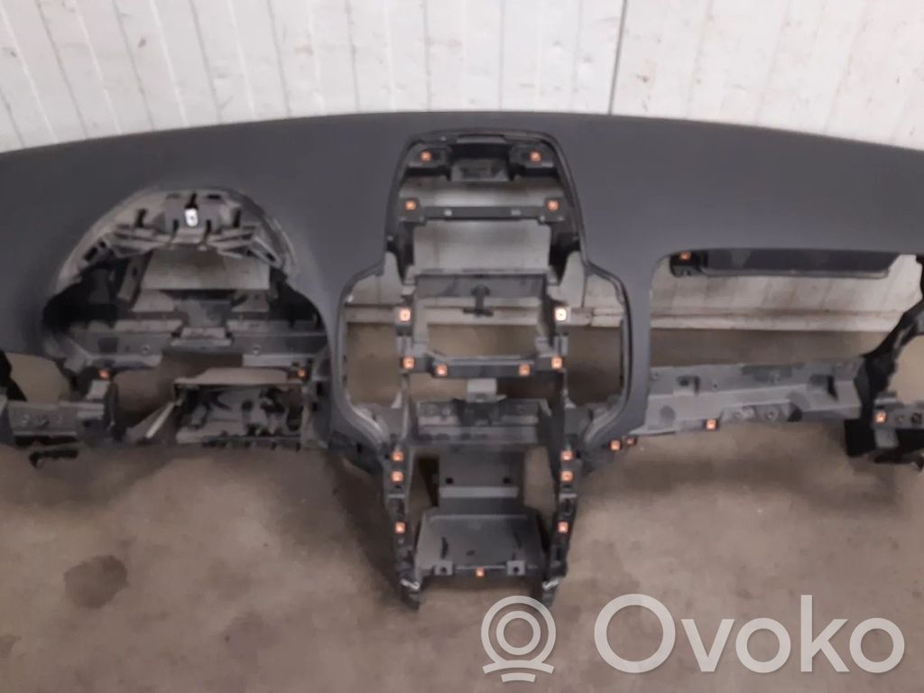 Opel Zafira C Panel de instrumentos 