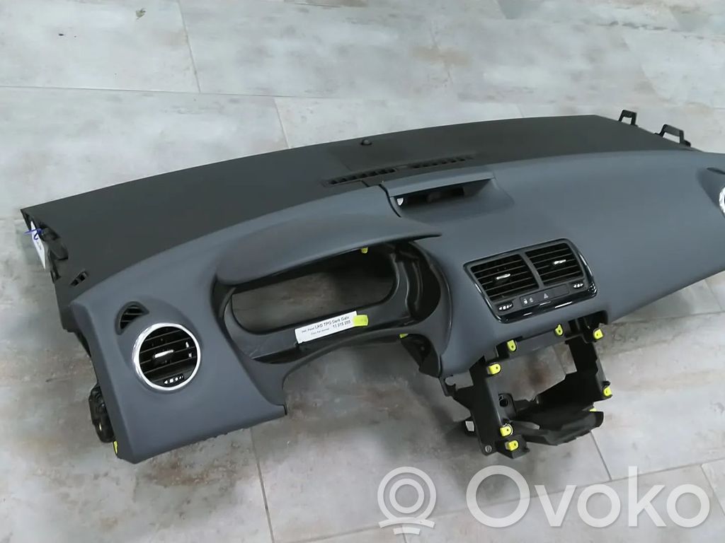Opel Meriva B Панель 