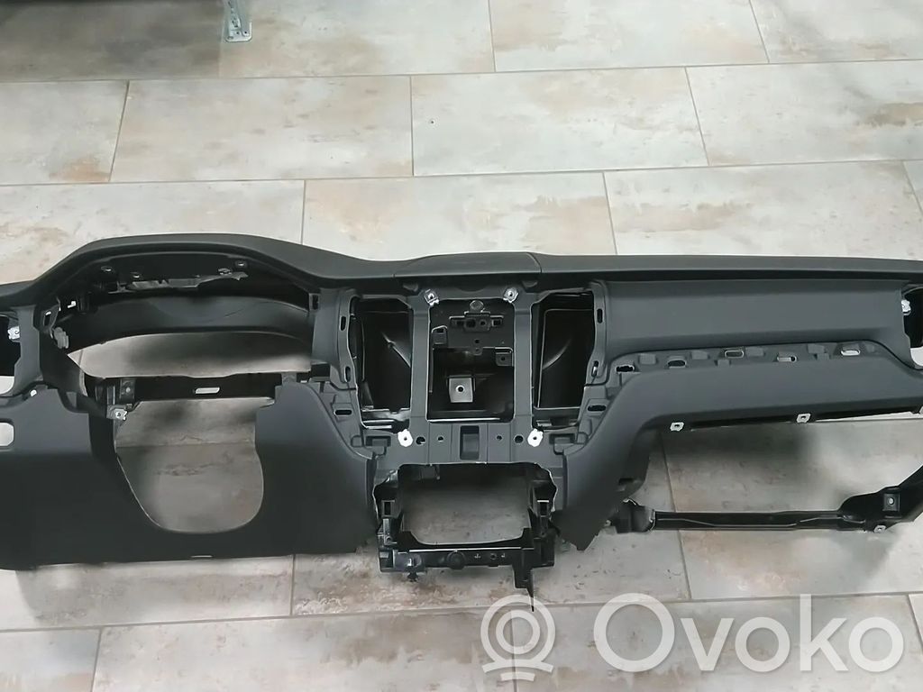 Volvo XC60 Kojelauta 