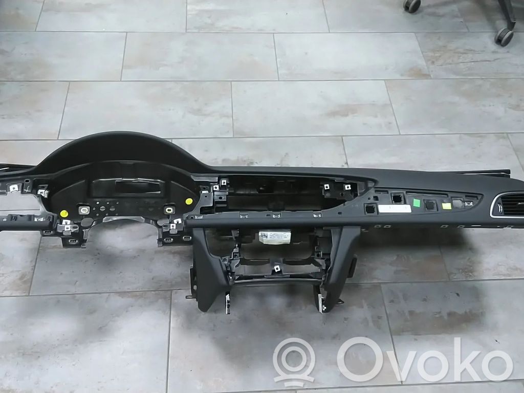 Audi A6 S6 C7 4G Deska rozdzielcza 