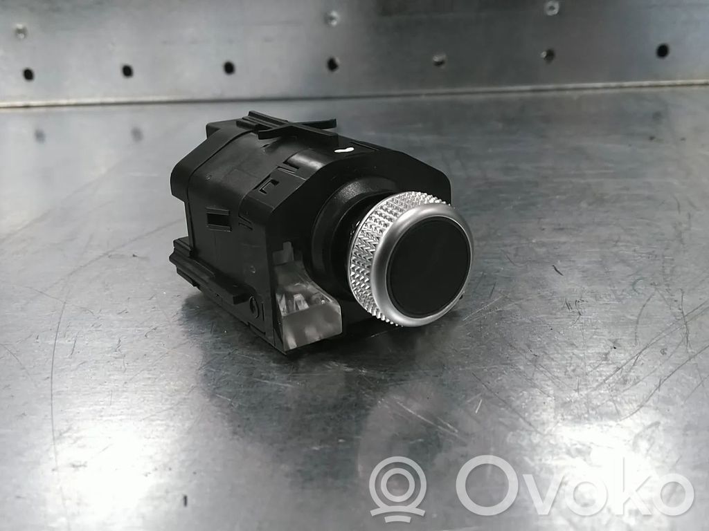 Audi Q3 F3 Inne części wnętrza samochodu 