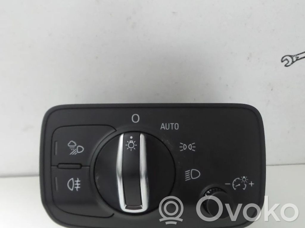 Altra parte interiore   8V0941531AR