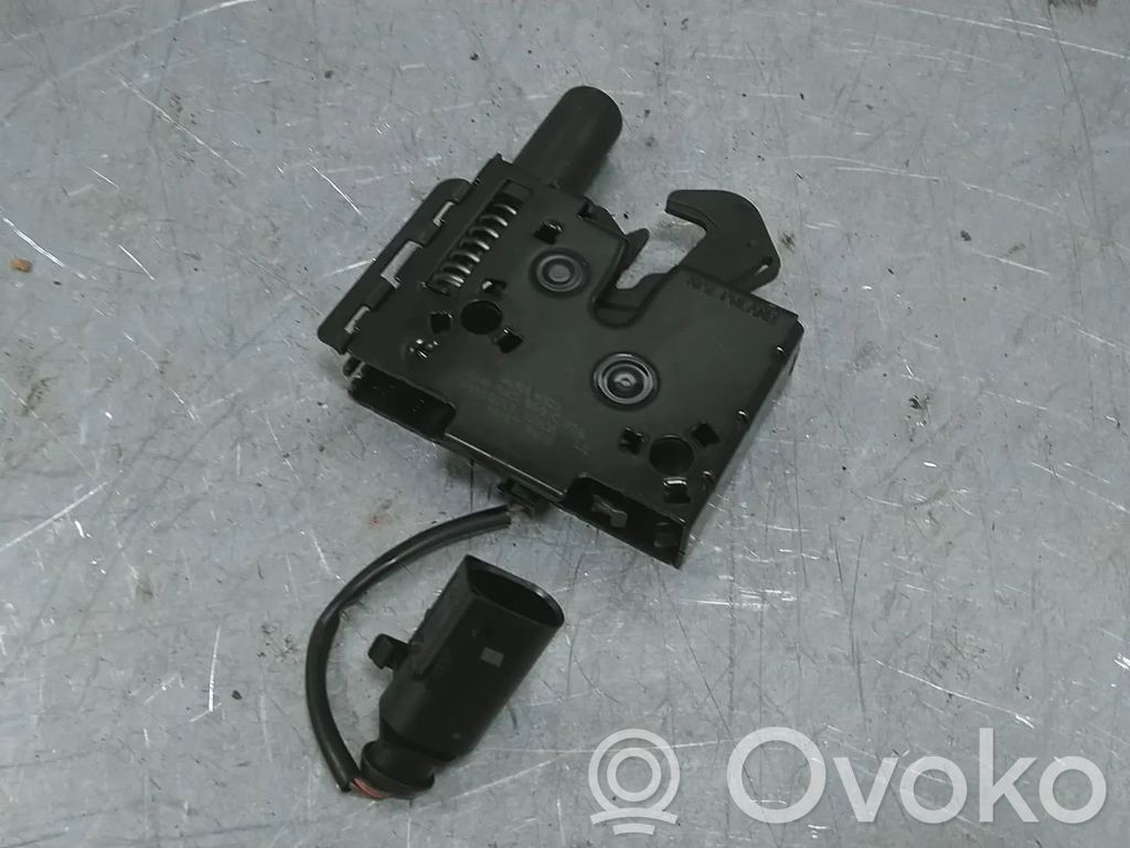 Audi A5 Engine bonnet/hood lock/catch 