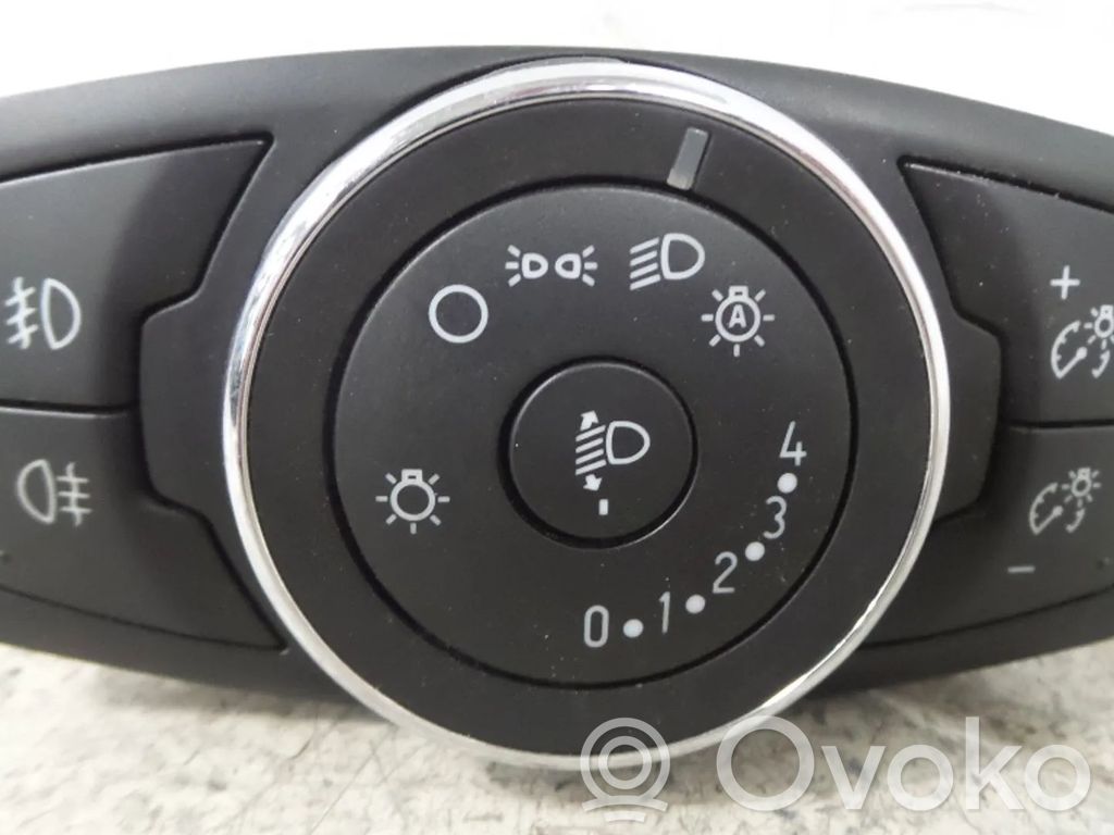 Otros repuestos del interior   BM5T13A024CE,BM5T13A024CA,BM5T13A024CB,BM5T13A024CC,BM5T13A024CD