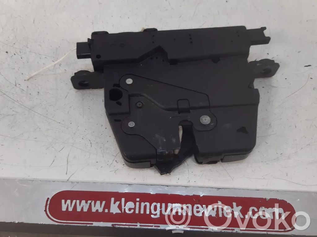 BMW 3 F30 F35 F31 Takaluukun/tavaratilan lukon vastakappale 