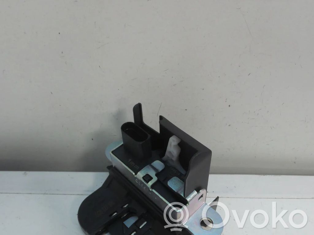Volkswagen Golf VII Încuietoare portbagaj 