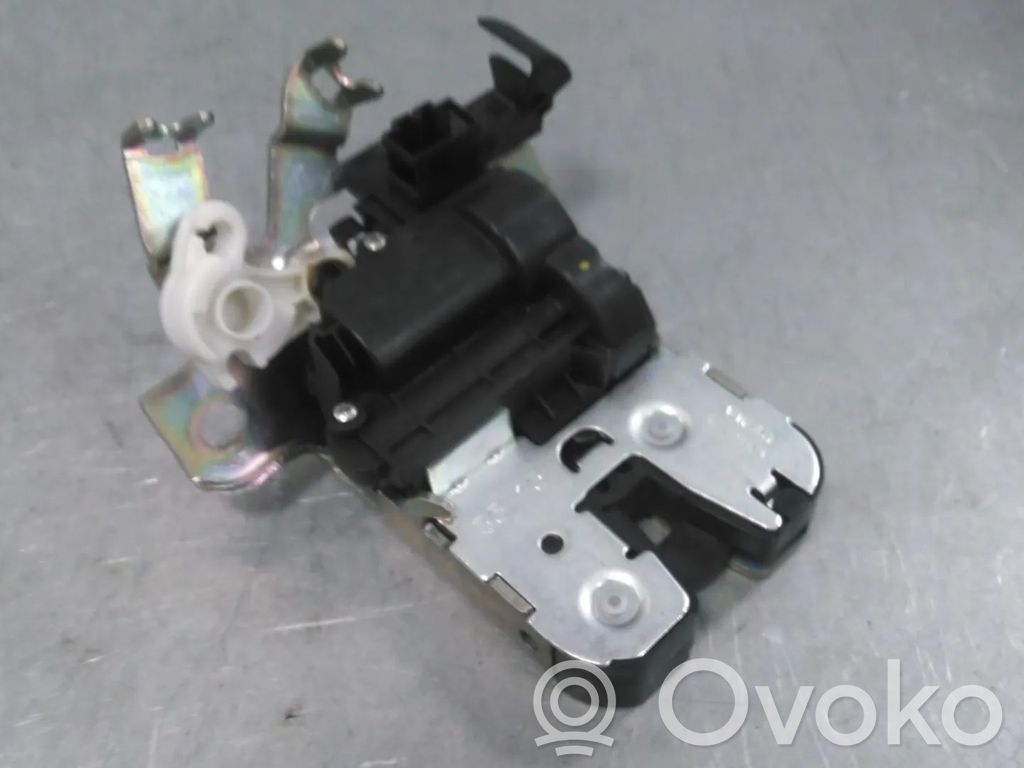 Audi A4 S4 B9 Blocco/chiusura/serratura del portellone posteriore/bagagliaio 