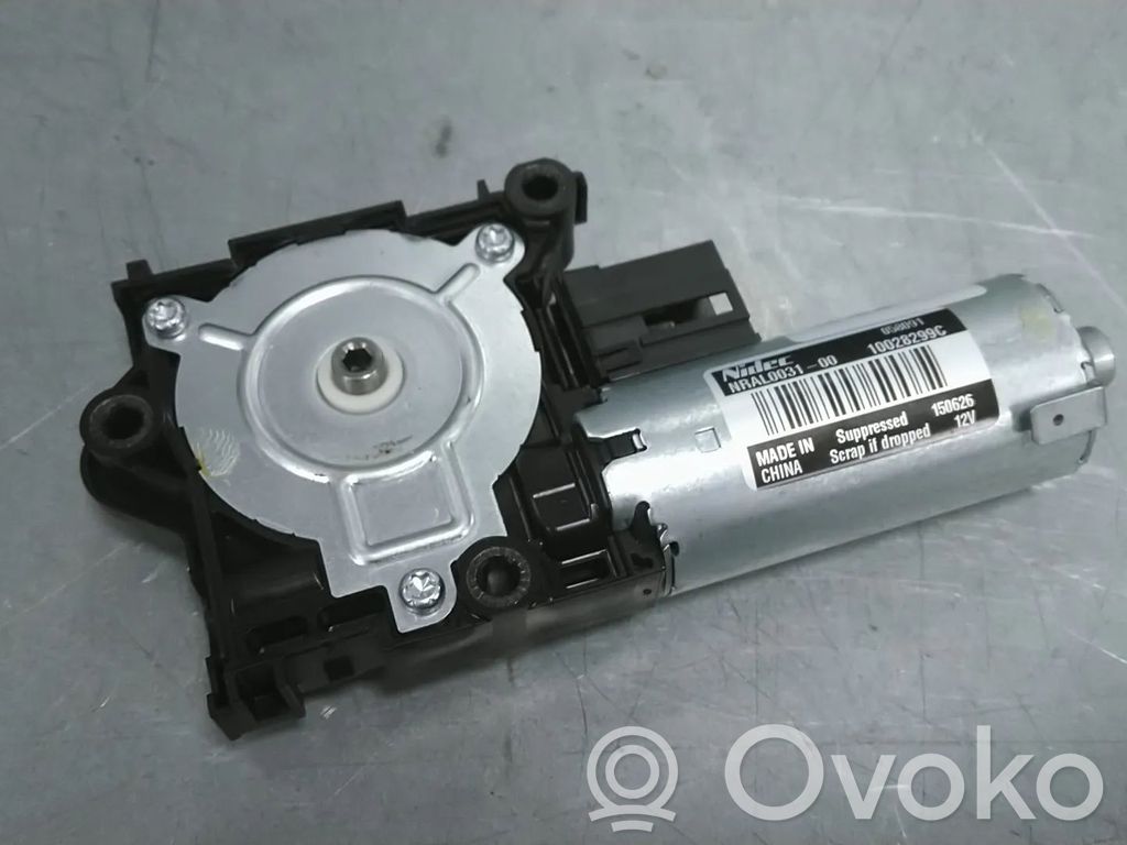Audi Q7 4M Silniczek szyberdachu 