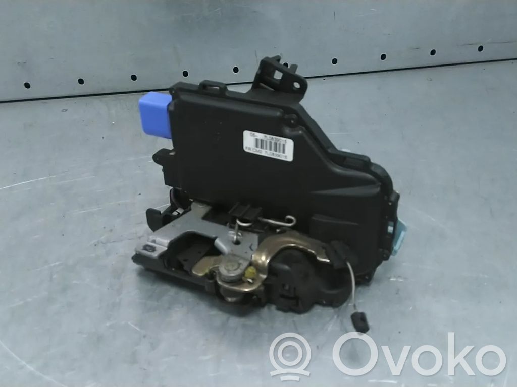 Volkswagen Golf V Serratura portiera posteriore 