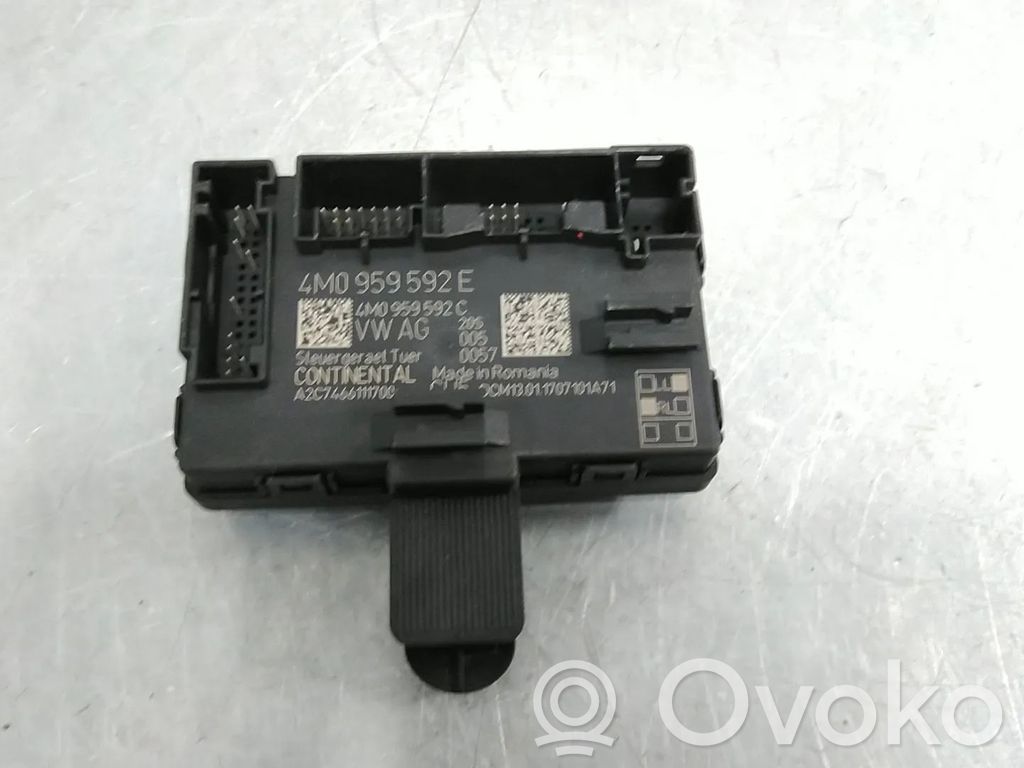 Audi Q7 4M Door control unit/module 