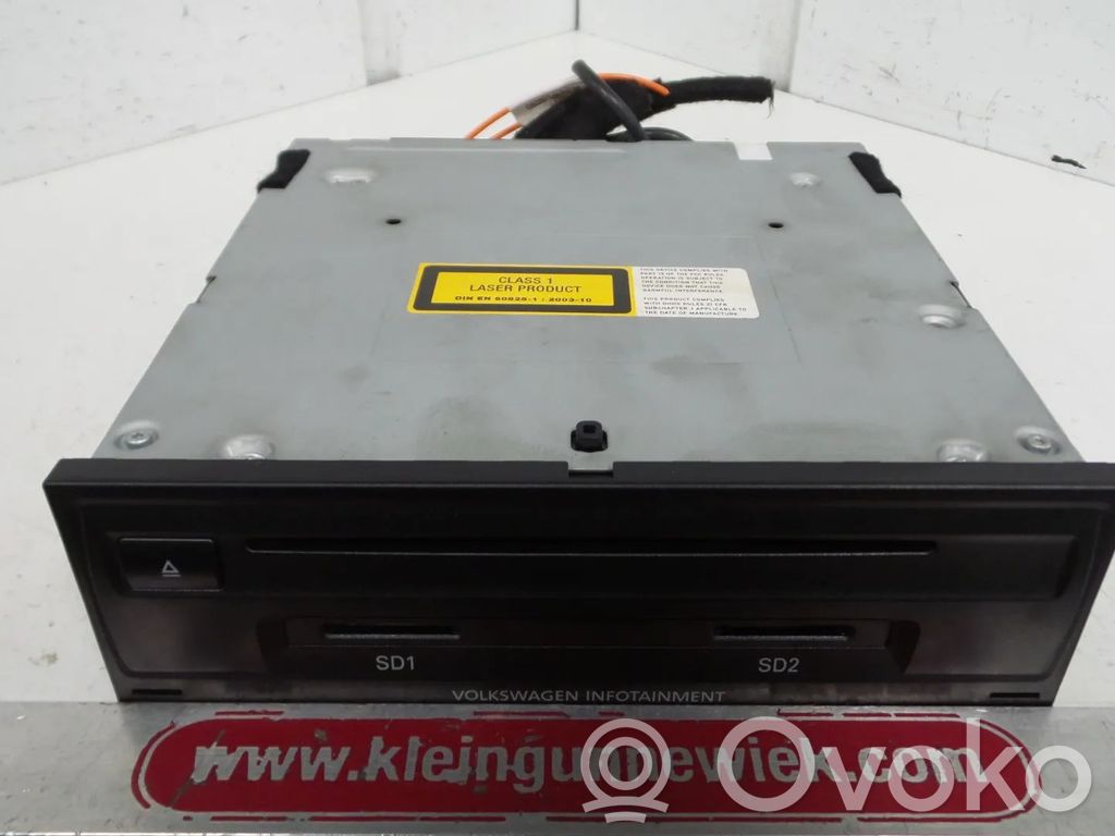 Volkswagen Touareg II Panel radia 