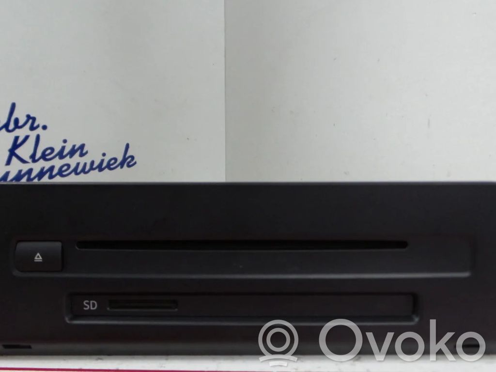 Head unit multimedia control   8W0035824C