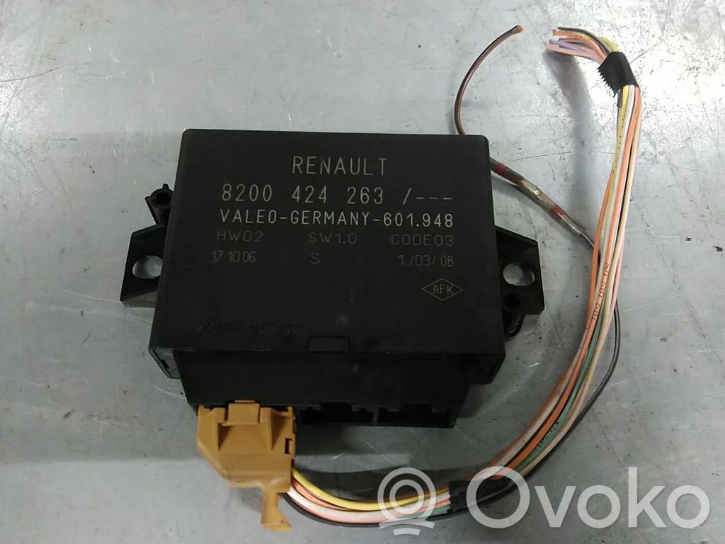 Renault Megane II Pysäköintitutkan (PCD) ohjainlaite/moduuli 