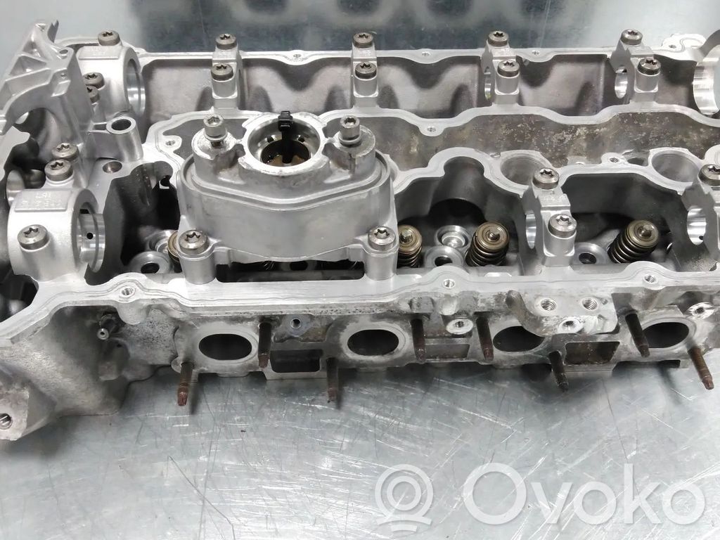 BMW 7 F01 F02 F03 F04 Galvutė 