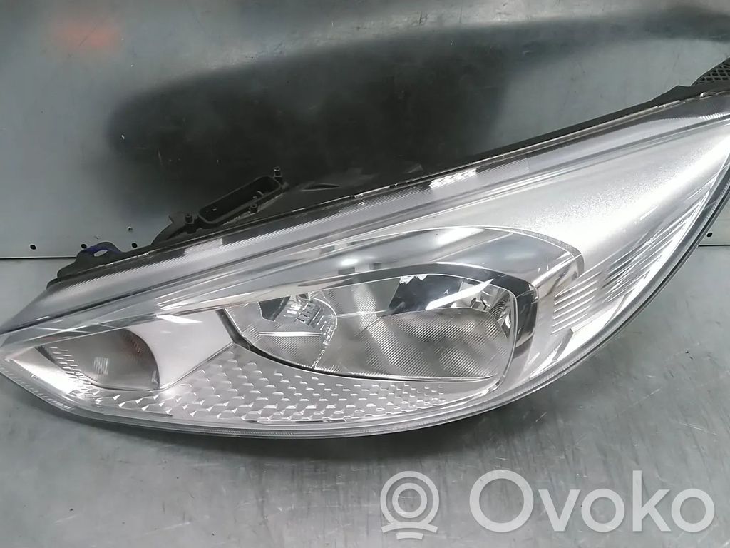 Ford Focus Headlight/headlamp 