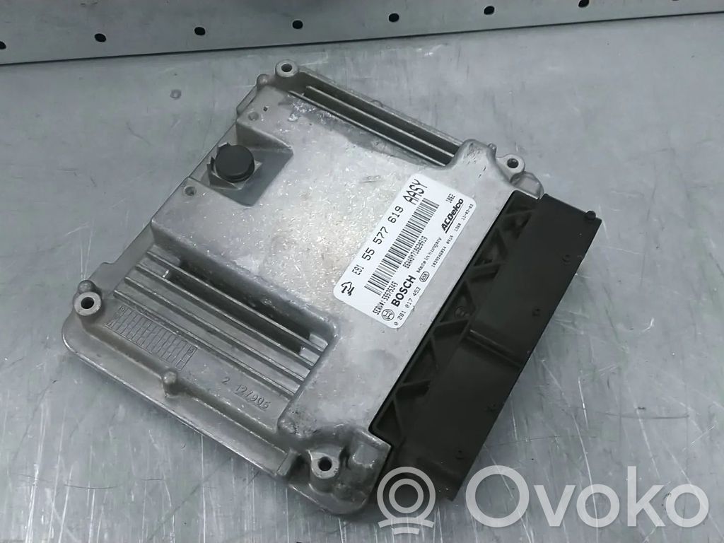 Opel Insignia A Engine control unit/module 