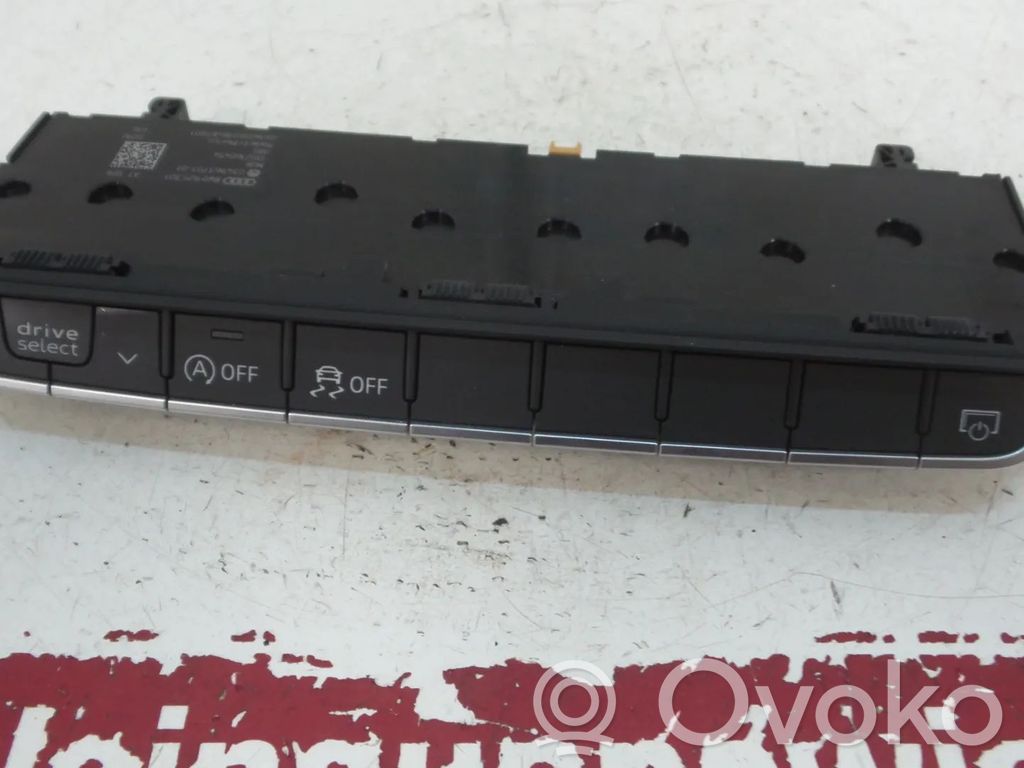 Alte piese de interior   8W0925301AT