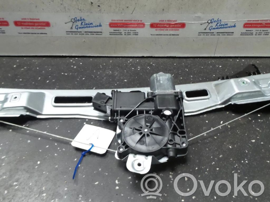 Opel Zafira C Motorino alzacristalli della portiera anteriore 