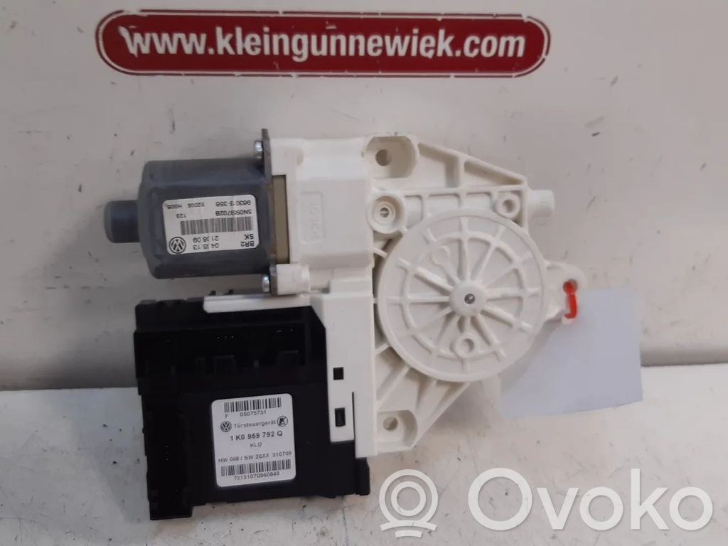 Volkswagen Tiguan Motor macara geam ușă față 