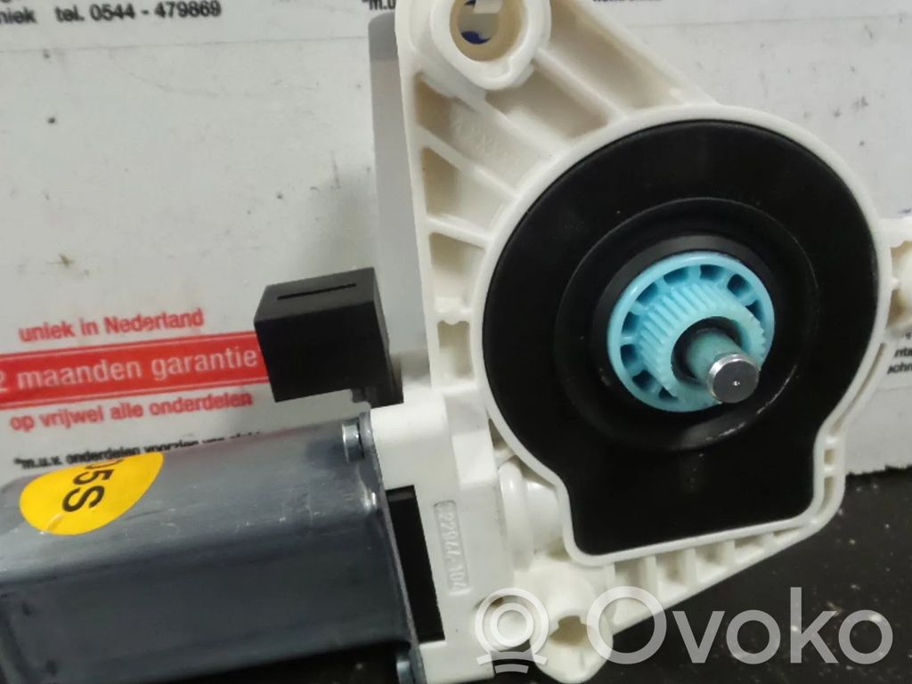 Volkswagen PASSAT B8 Motor macara geam ușă față 
