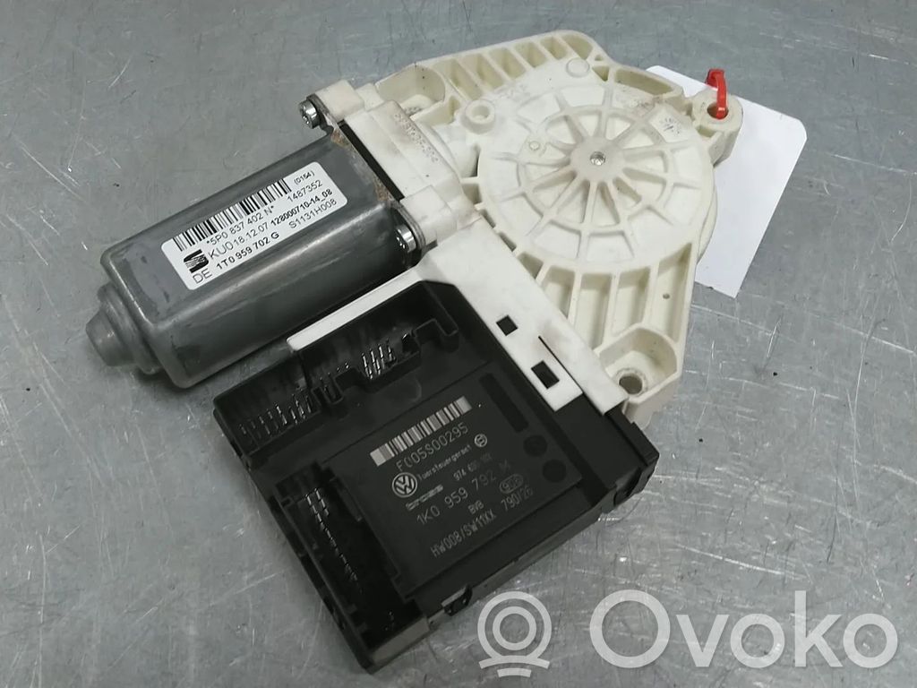 Seat Altea Front door window regulator motor 
