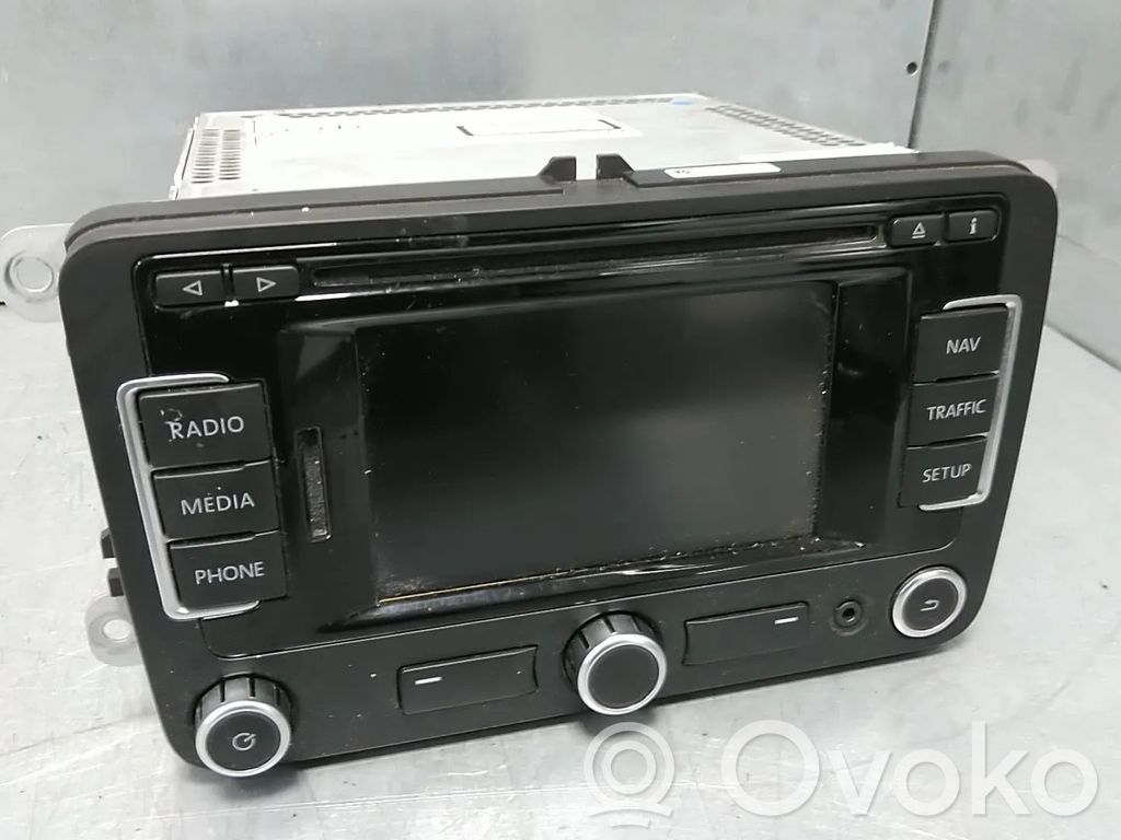 Volkswagen PASSAT B7 Stacja multimedialna GPS / CD / DVD 
