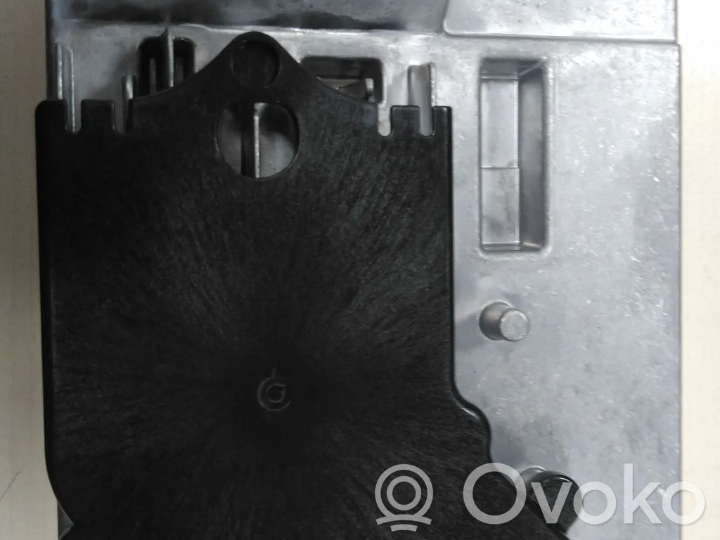 BMW 2 F22 F23 Otros repuestos del interior 