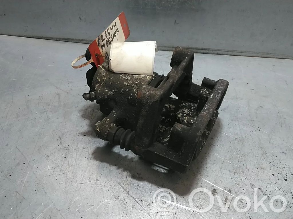 Opel Meriva B Tylny zacisk hamulcowy 