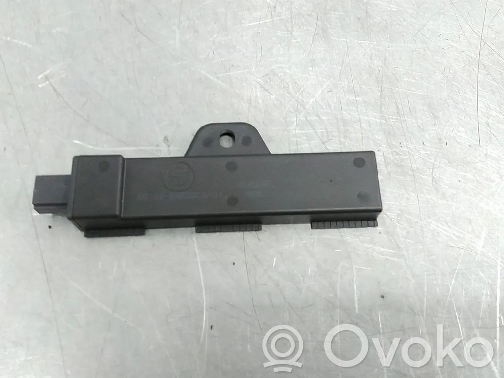 BMW 2 F22 F23 Radion antenni 