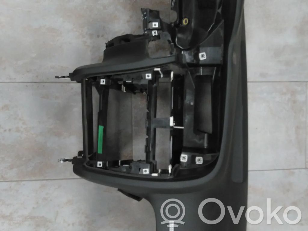 Audi A5 8T 8F Panelė 