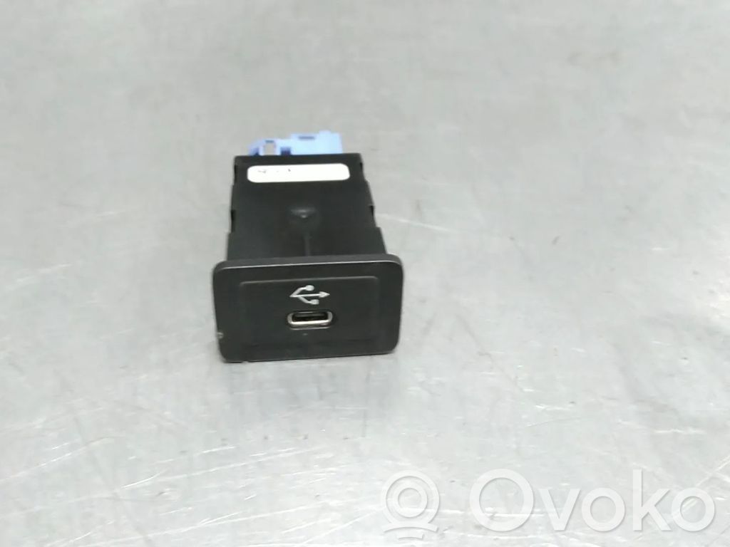 Mercedes-Benz A W177 Bullone fissaggio ruota di scorta